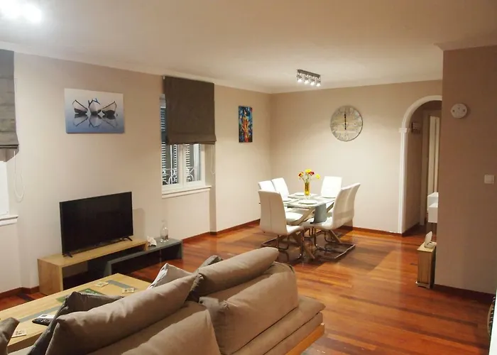 Ideally Situated Corfu Old Town