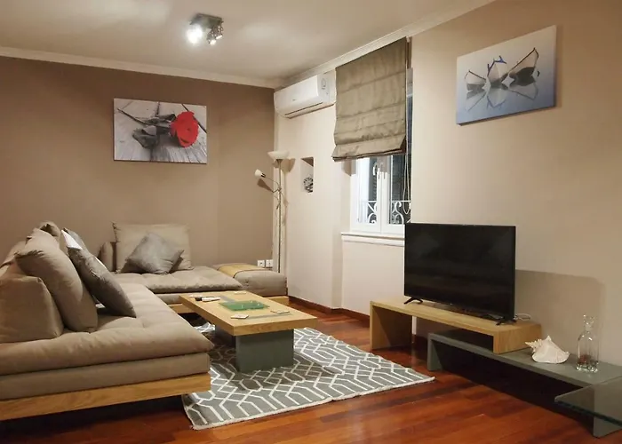 Ideally Situated Corfu Old Town